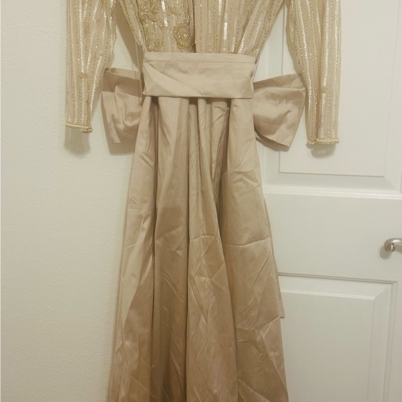 Adrianna Papell Women’s Bodice Dress - Picture 7 of 7